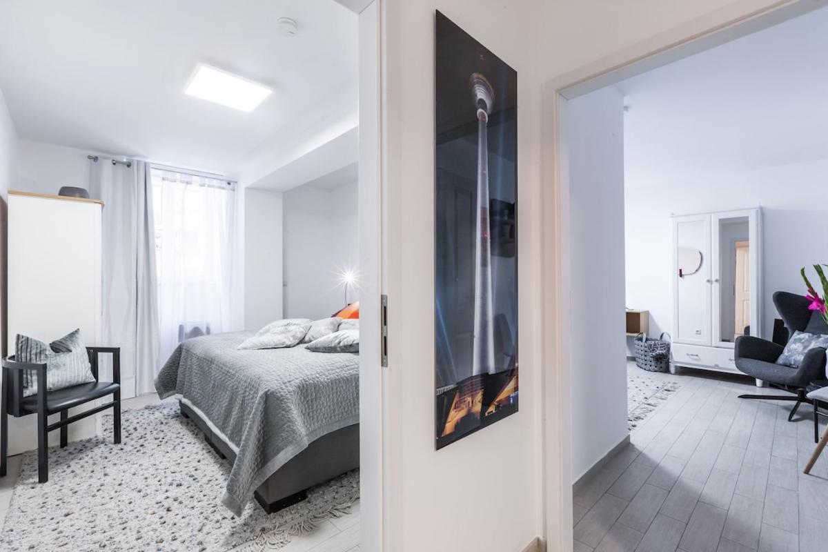 S31 - 22 Bergmannstrasse Front Apartment Berlin